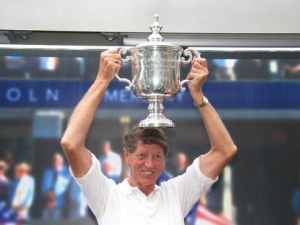 Tom Wickham holding the US Open trophy